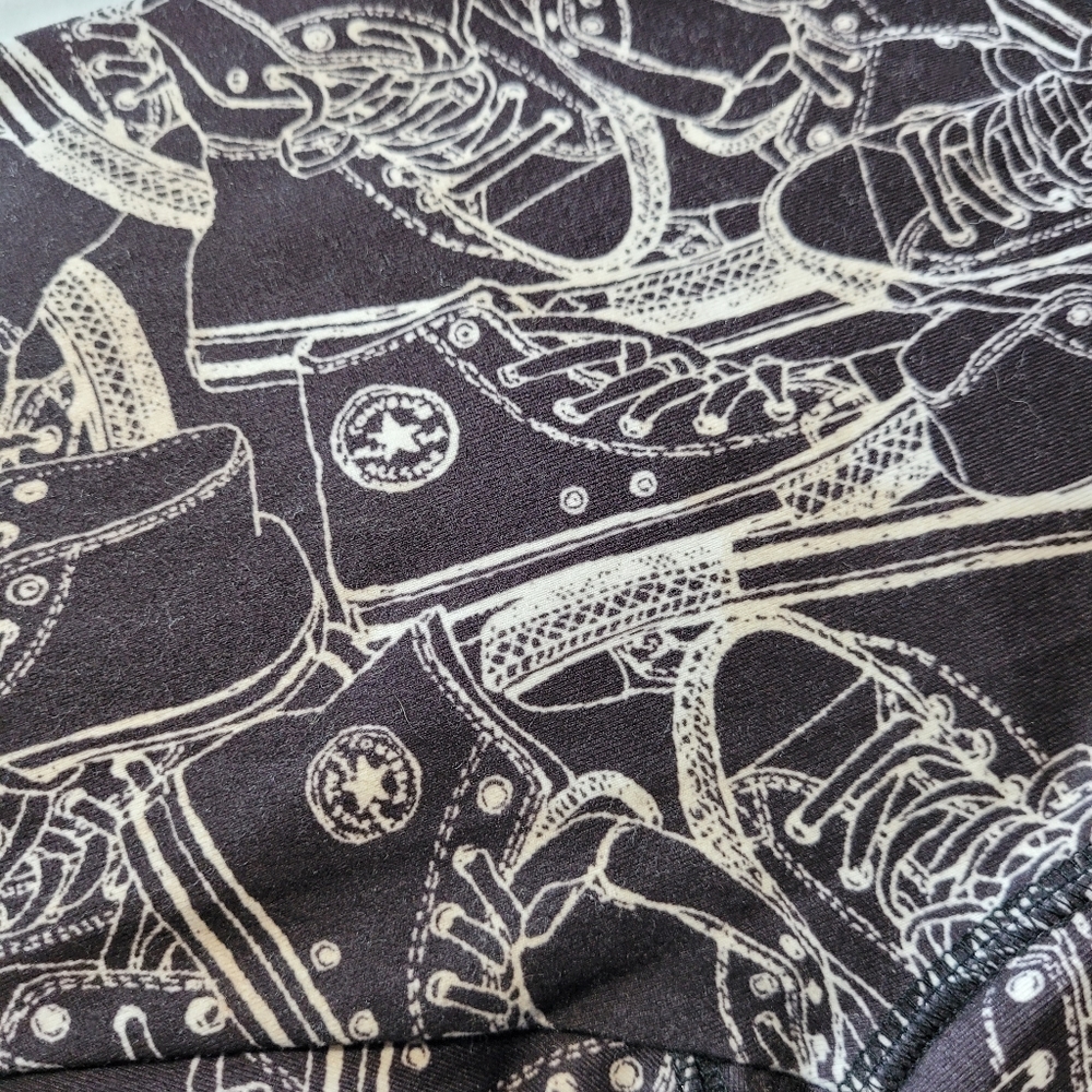 🖤Converse Capri Leggings- Blk/Wht Chuck Taylor pattern, Hot pink Logo💗 *Large* - Picture 7 of 15